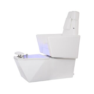 Luksusowy fotel do pedicure z kąpielą stóp